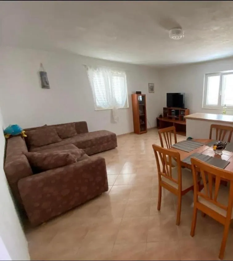 Apartments Silba 0*,